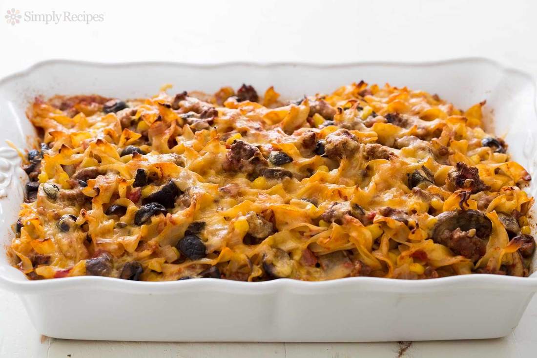 beef-noodle-casserole-talerine-horiz-a-1600